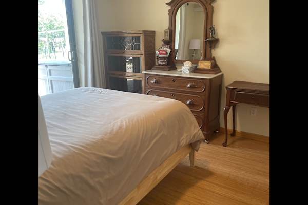House sit in Ithaca, NY, US