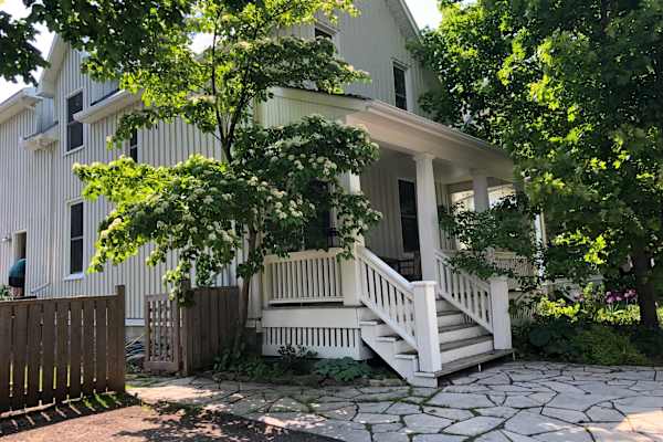 House sit in Almonte, ON, Canada