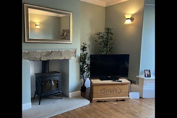 House sit in Penistone, United Kingdom