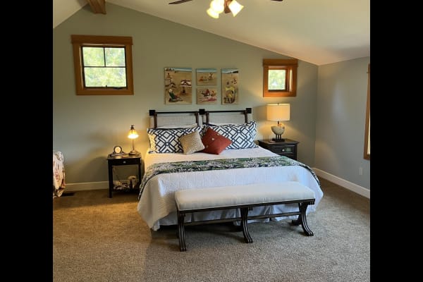 House sit in Bend, OR, US