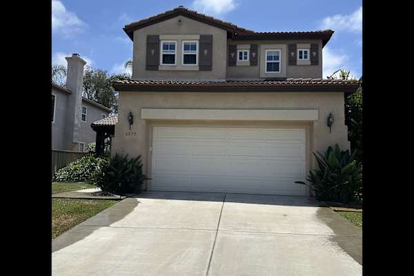 House sit in Carlsbad, CA, US