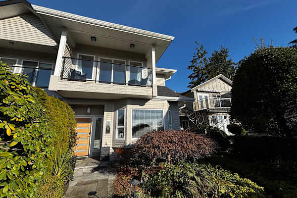 House sit in North Vancouver, BC, Canada