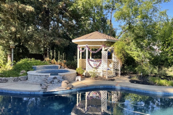 House sit in Sacramento, CA, US