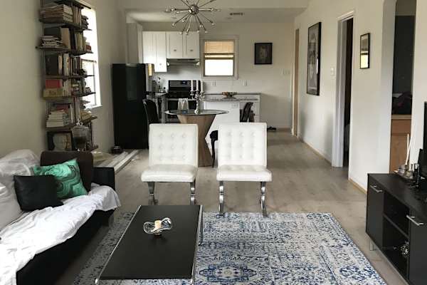 House sit in New Orleans, LA, US