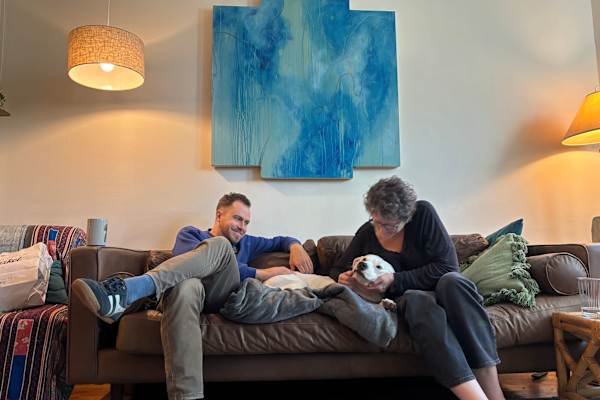 House sit in Chicago, IL, US