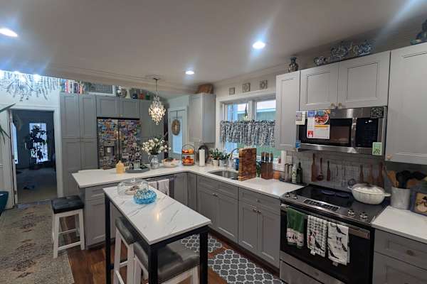 House sit in Ambler, PA, US