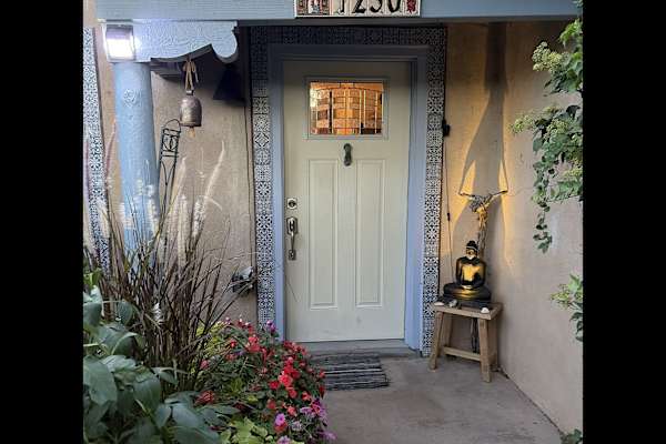 House sit in Santa Fe, NM, US