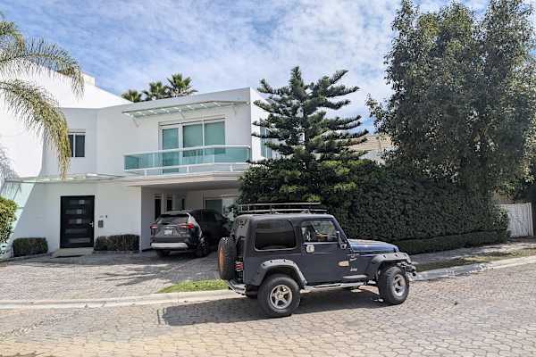 House sit in Puebla, Mexico