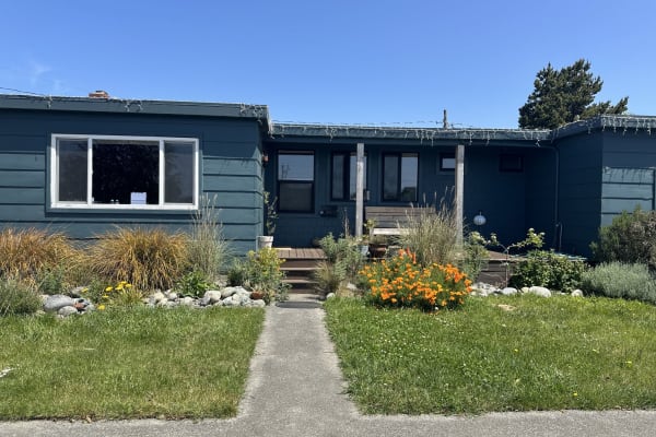 House sit in Arcata, CA, US
