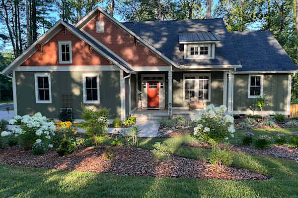 House sit in Flat Rock, NC, US