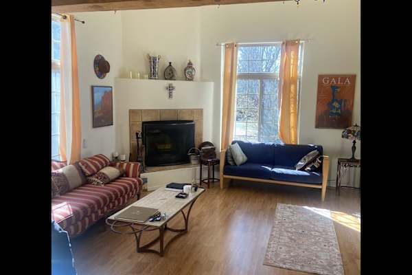 House sit in Madrid, NM, US