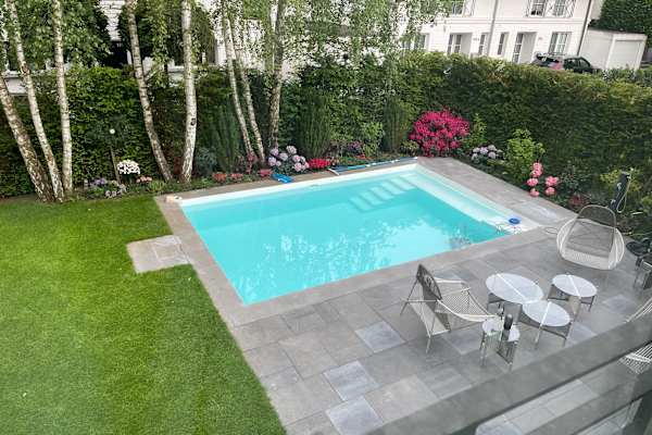 House sit in Düsseldorf, Germany