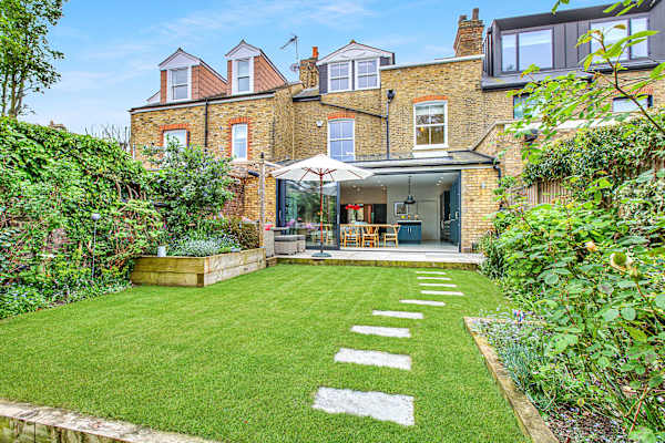 House sit in London, United Kingdom