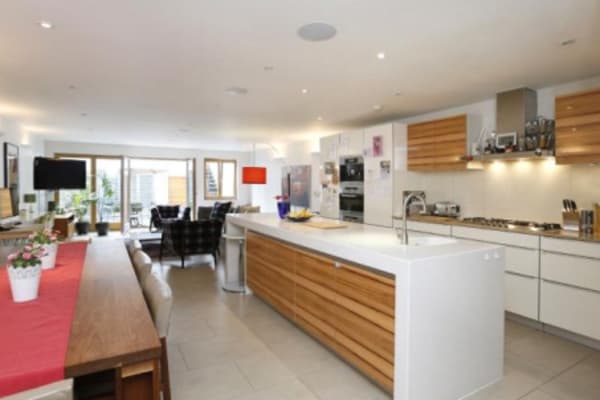 House sit in Wimbledon Park, United Kingdom