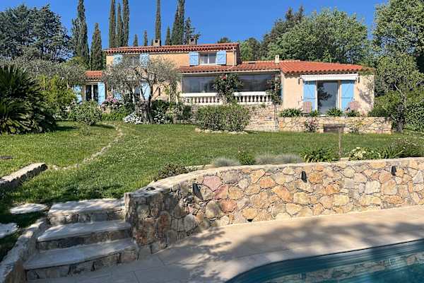 House sit in Saint-Paul-en-Forêt, France
