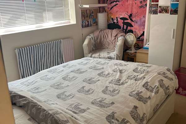 House sit in Barnet, United Kingdom