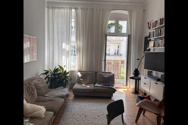 House sit in Berlin, Germany