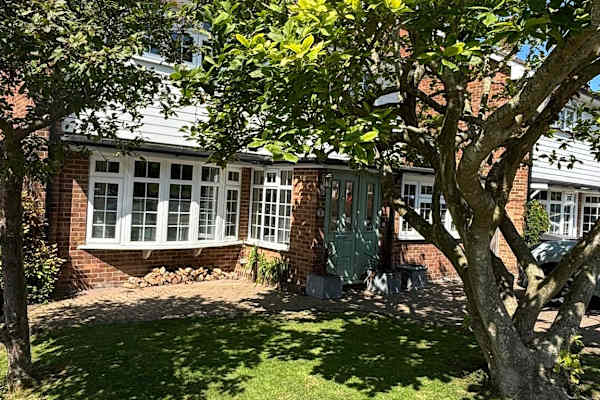 House sit in Canterbury, United Kingdom