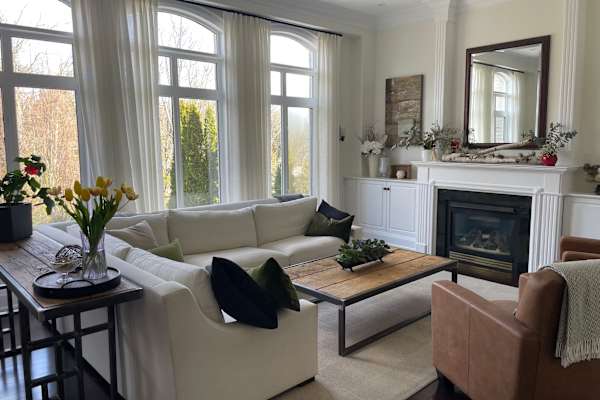 House sit in Aurora, ON, Canada