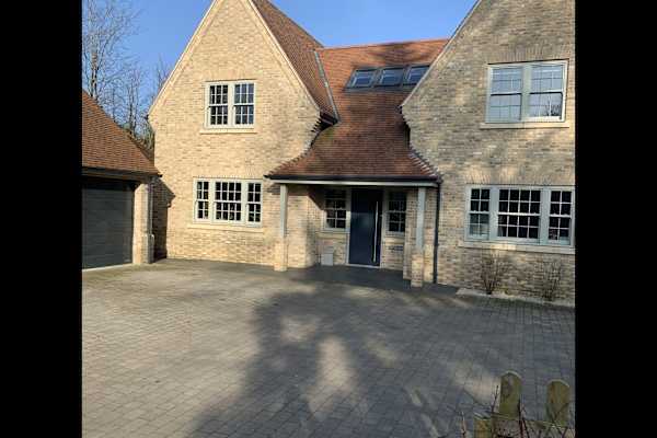 House sit in Therfield, United Kingdom