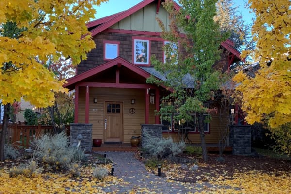 House sit in Bend, OR, US