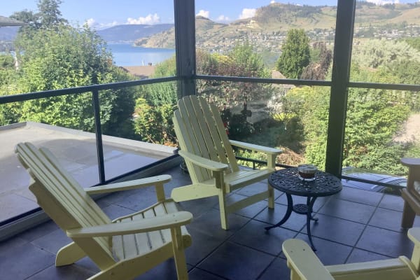 House sit in Vernon, BC, Canada