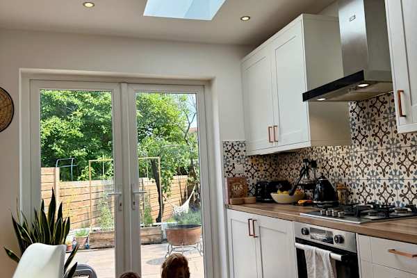 House sit in Epsom, United Kingdom