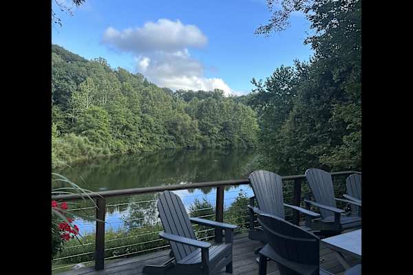 House sit in Chagrin Falls, OH, US