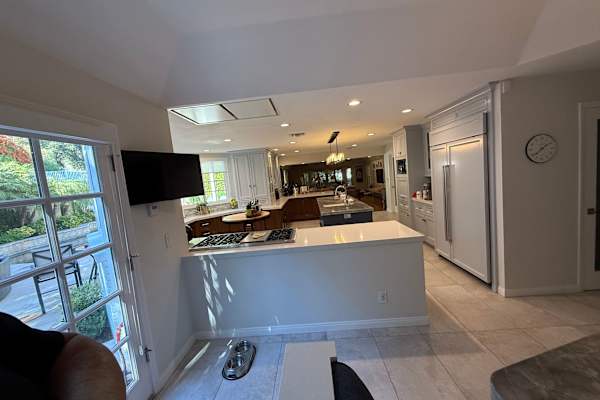 House sit in Calabasas, CA, US