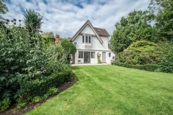 House sit in Marlow, United Kingdom