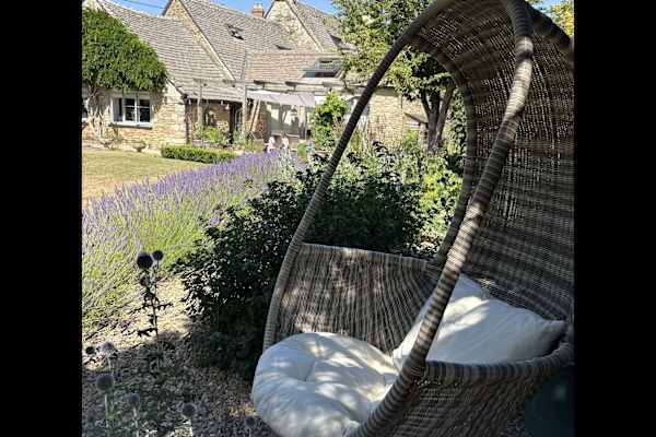 House sit in Corsham, United Kingdom