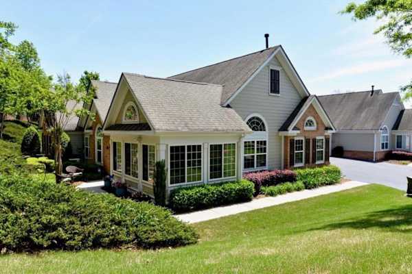 House sit in Cumming, GA, US