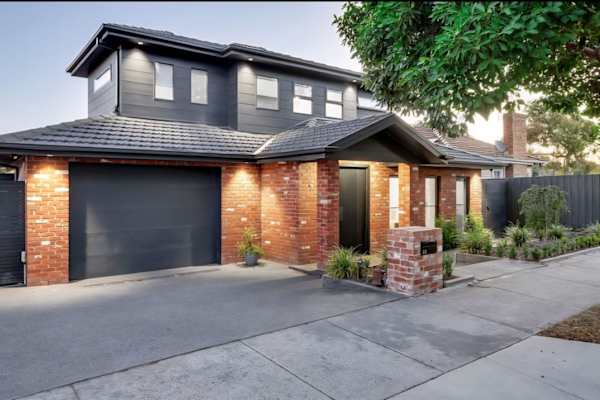 House sit in Melbourne, VIC, Australia