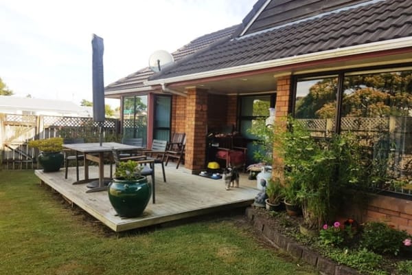 House Sitting In Piha New Zealand Trustedhousesitters Com