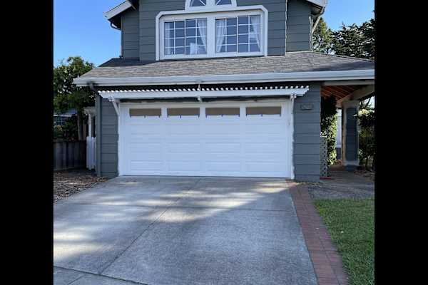 House sit in Half Moon Bay, CA, US