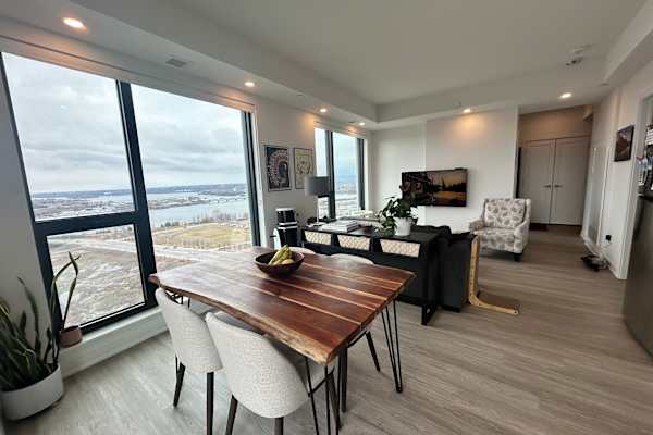 House sit in Ottawa, ON, Canada