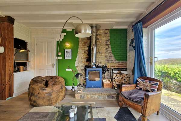 House sit in Elham, United Kingdom