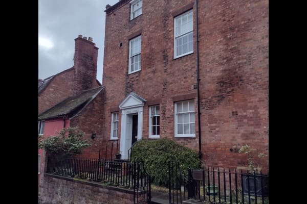 House sit in Shrewsbury, United Kingdom