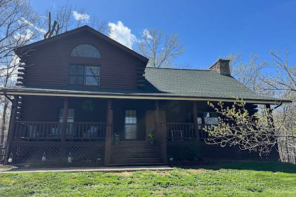 House sit in Front Royal, VA, US