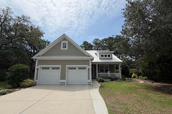 House sit in Pawleys Island, SC, US