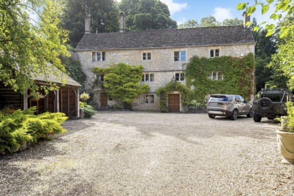 House sit in Chalford, United Kingdom