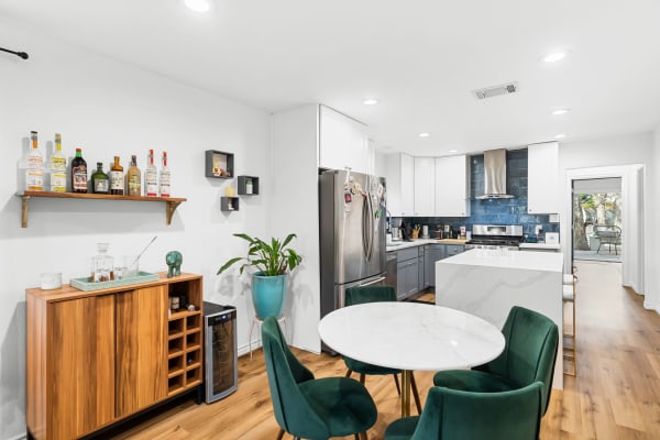 House sit in Austin, TX, US