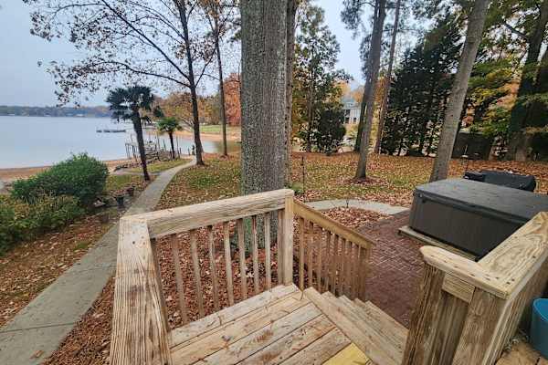 House sit in Sherrills Ford, NC, US