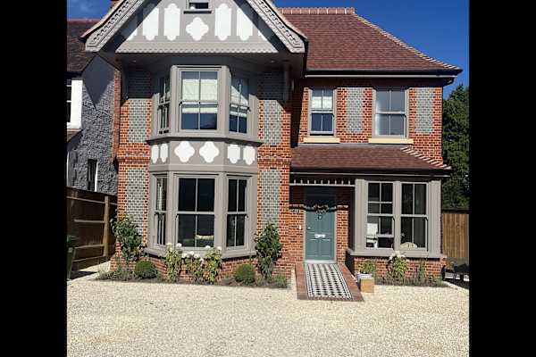 House sit in Henley on Thames, United Kingdom