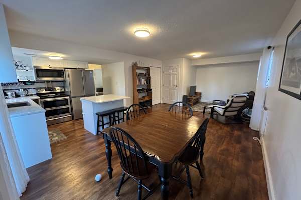 House sit in White Rock, BC, Canada