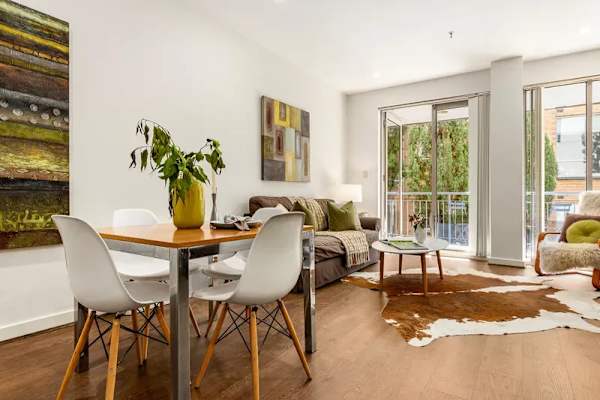 House sit in Melbourne, VIC, Australia