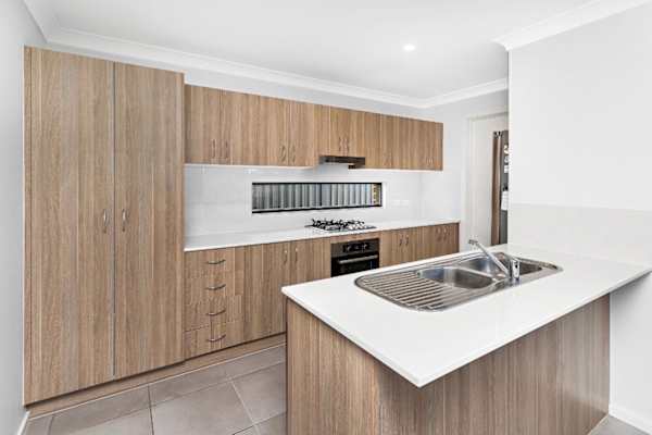 House sit in Shellharbour Village, NSW, Australia