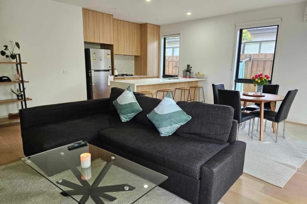 House sit in Melbourne, VIC, Australia