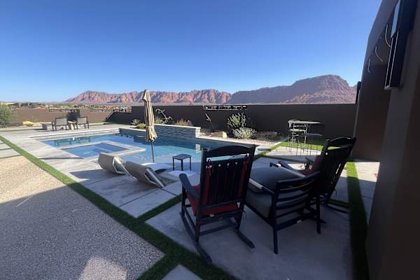 House sit in Ivins, UT, US