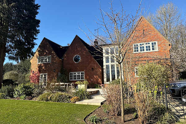 House sit in Beaconsfield, United Kingdom